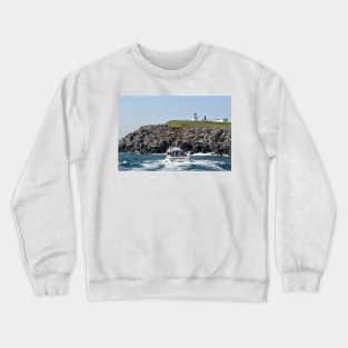 Tour boat visiting the bird colonies on the Farne Islands, Northumberland, UK Crewneck Sweatshirt